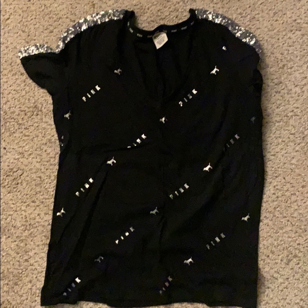 v neck